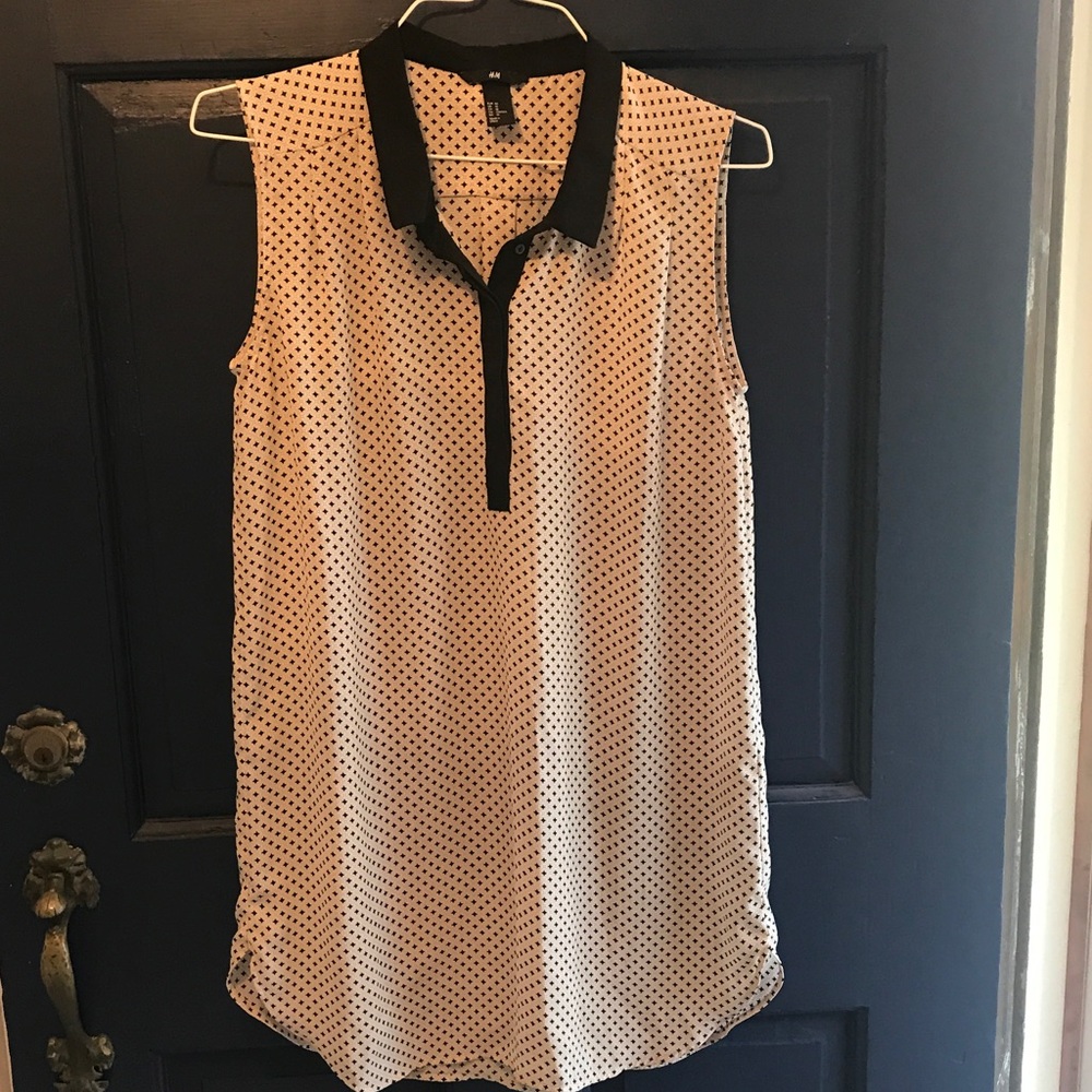 Beige and black tunic